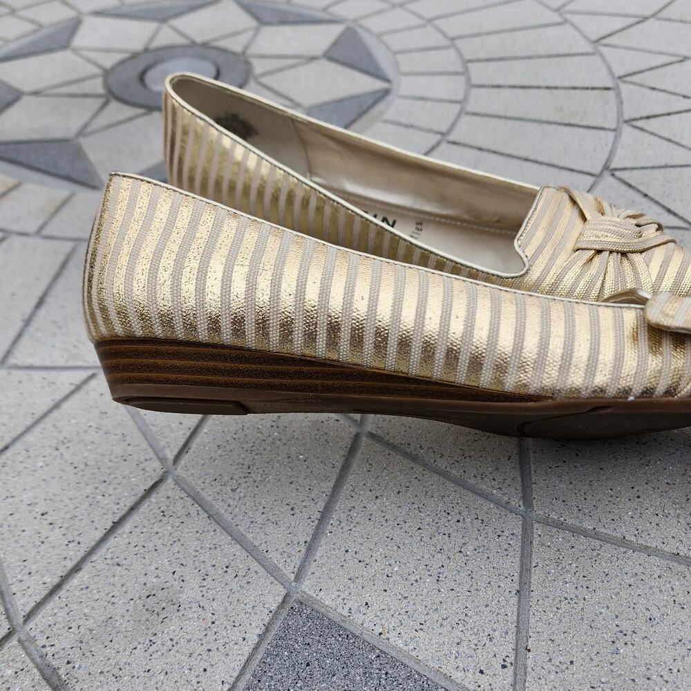 Anne Klein iFlex Breezey Striped Bow Gold Pumps 7.5 - Picture 9 of 11